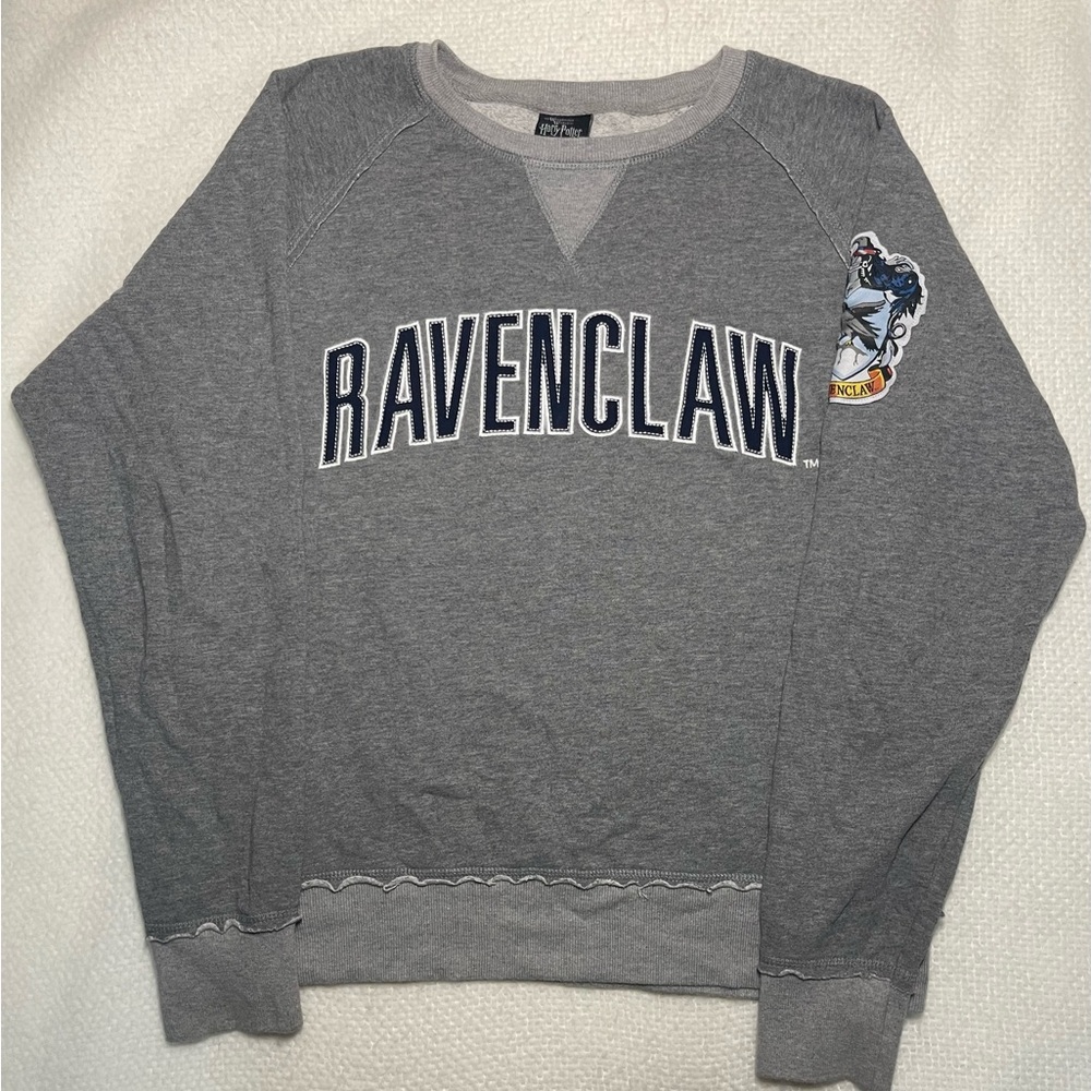 Vintage Harry Potter Ravenclaw Women’s Gray Preppy Casual Crewneck Sweater